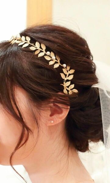 ウェディング　ブライダル　結婚式　ヘッドドレス　カチューシャ　ヘアアクセサリー　アクセサリー