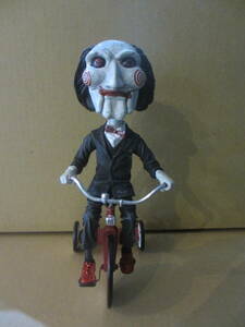 開封品 ソウ ビリー フィギュア Saw Billy With Tricycle Head Knocker Bobble Head NECA 首振り人形 TOY 三輪車 doll ヘッドノッカー