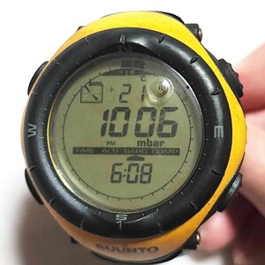 稼働品 SUUNTO VECTOR メンズ腕時計 デジタル スント 黄色 イエロー 動作品 a741