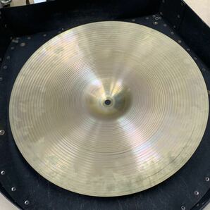 Zildjian AVEDIS クラッシュシンバル 16インチ 18インチ ケースセットの画像5