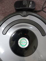 T42-5.7) iRobot / アイロボット　Roomba / ルンバ 643　ロボット掃除機　自動掃除機　ジャンク品　バッテリー劣化_画像9