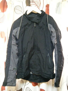 RS TAICHI　ライダースジャケット　サイズM　A0150　黒　内メッシュ　パットあり