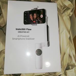 新品◆Arashi Vision スマホ用ジンバル Insta360 Flow Creator Kit（white） CINSABBA_Flow02の画像1