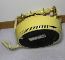 日興電機製作所 ND-160型A電話機 黄色のダイヤル式電話 アンティーク オブジェ 昭和レトロ電話 アナログ電話 ビンテージ 送料無料_画像9