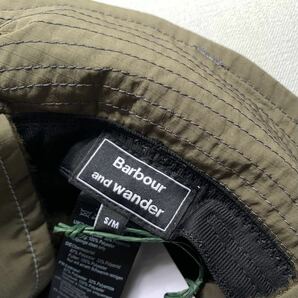 新品 Barbour バブアー × and wander アンドワンダー コラボ バケットハット メンズ 帽子 ハット S/M カーキ POLARTEC KHAKI 送料無料の画像6