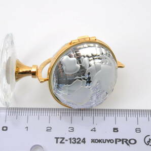 [KQK02]新品電池交換済 動作品 SWAROVSKI スワロフスキー クォーツ 地球儀 置き時計 クリア×ゴールド系の画像8