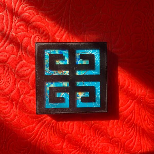 ジバンシー アイシャドウ ル プリズム アイズ カーマイユ 17 ジバンシイ