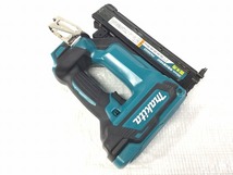 ☆美品☆makita マキタ 18V 35mm 充電式面木釘打機 FN350DZK 本体+ケース フィニッシュネイラ 仕上げ釘打ち機 仕上げ釘打機 88175_画像6