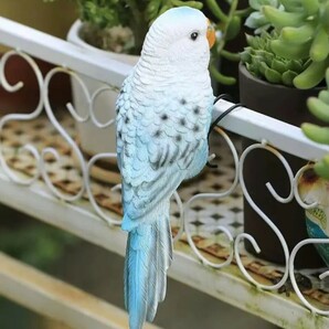 鳥の置物 セキセイインコ ブルー ガーデンオブジェ 引っ掛けオブジェ 鳥の雑貨 HANAKOの画像1