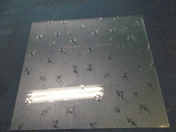 ★☆レトロガラス4mm厚 型板ガラス(夜空) 760mm×725mm☆★