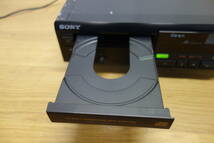 SONY CD MD デッキ MXD-D1 通電可 ソニー 天板にへこみ 中古 ジャンク品 4 管理ZI-100_画像3
