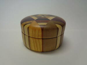 寄木細工 小物入れ 木製ケース 香合 金指 かなざし 刻印 伝統工芸品 木工芸 未使用 長期保管品 管理ZI-LP-83-65