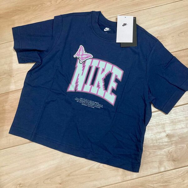 NIKE ガールズ　半袖　Tシャツ