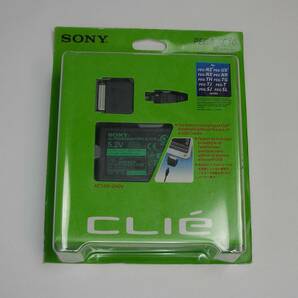 SONY CLIE PEG-TH55 本体２台（ジャンク品）＋キーボード、辞書キットなど付属品多数 の画像7