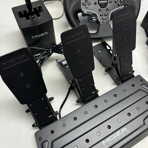 MOZA R5 racing simulator Bundle ダイレクトドライブ ハンコン 3ペダル バンドル シフター セットの画像2