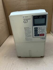 YASKAWA 安川電機　インバーター　CIMR-G7A27P5 中古 未確認 部品取リ