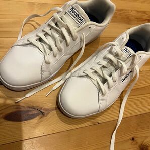 【新品、未使用】Reebok スニーカー 28.5cm ホワイト