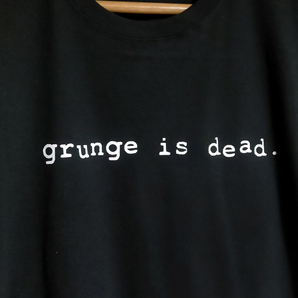 送込 grunge is dead . カート コバーン着用 グランジ イズ デッド 半袖Tシャツ 黒 Lサイズの画像2