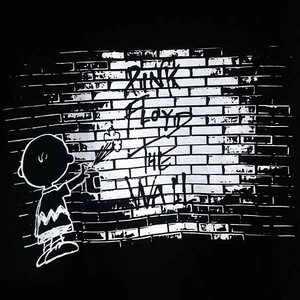 送込　ピンクフロイド　ピーナッツ　THE WALL　半袖Tシャツ 黒 XLサイズ