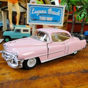 1953年キャデラック シリーズ62 クーペ ダイキャストミニカー 1/43スケール（ピンク） ■ アメリカン雑貨 アメリカ雑貨の画像1