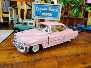 1953年キャデラック　シリーズ62　クーペ　ダイキャストミニカー　1/43スケール（ピンク） ■ アメリカン雑貨 アメリカ雑貨