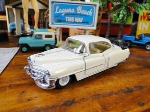 1953年キャデラック　シリーズ62　クーペ　ダイキャストミニカー　1/43スケール（ホワイト） ■ アメリカン雑貨 アメリカ雑貨