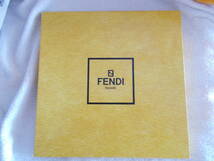 FENDI フェンディ　ハンカチ　リボン柄　青＆ピンク2枚組　箱あり未使用　_画像7