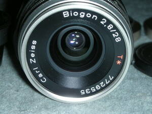 Contax G2 システム用 Carl Zeiss Biogon 28mm F2.8 T＊　別出のG2用にと手に入れたBiogonです。