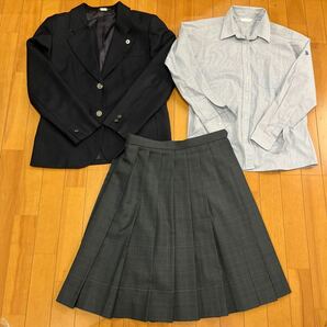 2 4 コスプレ衣装 冬 制服 上下セット 校章付き ブレザー ブラウス スカート 鶯谷の画像2