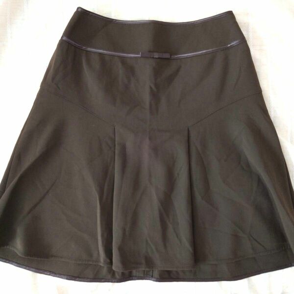 ナラカミーチェ　台形スカート Aラインスカート　ひざ丈スカート　サイズO　リボン