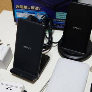 Anker ワイヤレス充電器 2台セット おまけ バッテリー・USBケーブル等 ジャンクセットの画像3