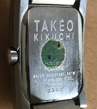 250-0025 TAKEO KIKUCHI タケオキクチ　メンズ腕時計　金属ベルト　クオーツ　FORTUNE TK-3042 電池切れ　動作未確認_画像6