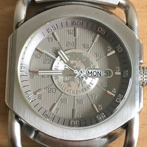 259-0717 DIESEL ディーゼル メンズ腕時計 革ベルト クオーツ DZ9027 電池切れ 動作未確認の画像2
