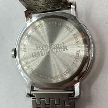 264-0211 CITIZEN Jean Paul GAULTIER 腕時計 金属ベルト シルバー 電池切れ 動作未確認_画像3