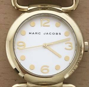 233-0319 MARC BY MARC JACOBS マークバイマークジェイコブス レディース腕時計　革ベルト　クオーツ 白 MBM1108 電池切れ 動作未確認