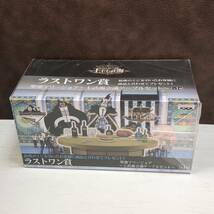 m177-0142-16 未開封品 一番くじ ワンピース 王下七武海 ラストワン賞 聖地マリージョア 七武海会議テーブルセット_画像1