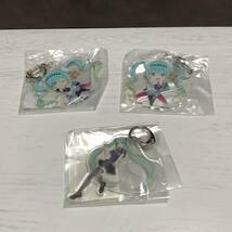 m181-0153-15 初音ミク ボカロ グッズ まとめ売り 一番くじ 雪ミク アクリルスタンド レーシングミク NewDays制服 アクキー 他_画像5