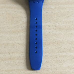 250-0030 swatch スウォッチ メンズ腕時計 ラバーベルト クオーツ クロノグラフ 青 ブルー 電池切れ 動作未確認の画像4