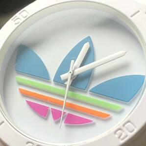 245-0368 adidas アディダス メンズ腕時計 ラバーベルト クオーツ 白 ホワイト ADH2916 電池切れ 動作未確認の画像8