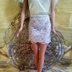 マテル Barbie マテルブロンドセミロングヘアー スカートはレース布の画像2