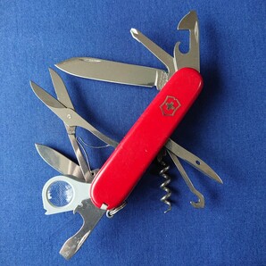 VICTORINOX(ビクトリノックス)エクスプローラー (100)の画像1