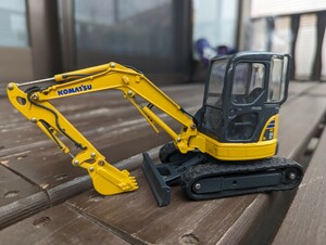 KOMATSU PC50MR コマツ 当時物 1/32ミニカー