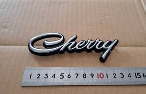 E10 первое поколение Cherry эмблема ( осмотр Nissan GL GLL Deluxe X1 X-1 Standard X1R 2 двери 4 -дверный седан van Wagon X1-R CHERRY NISSAN F10