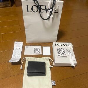 LOEWE ロエベ トライフォールド ウォレット 三つ折り財布