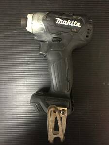 【中古品】★makita(マキタ) 10.8V充電式インパクトドライバ 黒(本体のみ) TD111DZB T3610 IT8MT3JBI54O