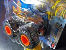 ホットウィール HOTWHEELS MONSTER TRUCKS HW TIGER SHARK モンスタートラック_画像2