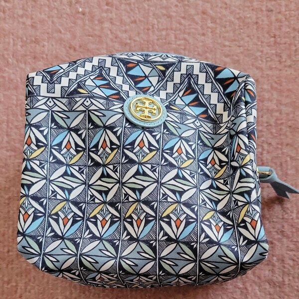 Tory Burch ポーチ