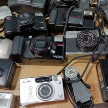 OLYMPUS Canon MINOLTA FUJI YASHICAなど フィルムカメラ まとめてセット 当時物 中古 ジャンク 長期保管_画像8