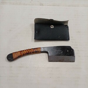 C58 flower hatchet . hatchet raw . flower . road used long-term storage hatchet knife case attaching pruning small hatchet one-side blade 