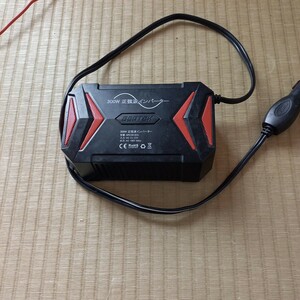 300w 正弦波インバーター　mrz3010hu dc 11-15v ac100v 55hz 送料520 通電確認　usb ジガーソケット　電源　車　